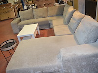 Grijs stoffen u-vormig hoeksalon afm. 350x280, wit rechthoekig salontafeltje, rond zwart bijzettafeltje - afbeelding 11 van  11