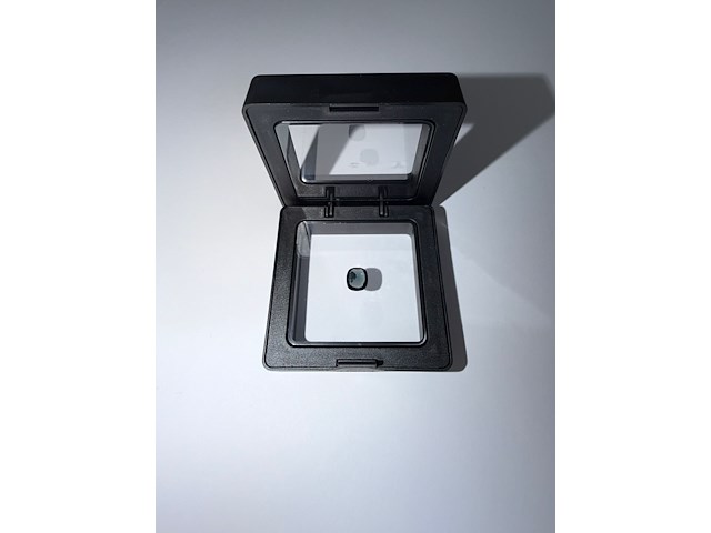 Grijsblauwe spinel - afbeelding 1 van  9