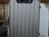Grijze reiskoffer ±65x40x25 cm - afbeelding 1 van  2