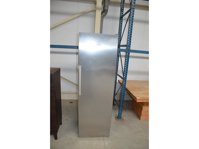 Grijze staande koelkast whirlpool (met schade) re365a (werking onbekend) - afbeelding 1 van  8
