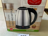 Grijze waterkoker 1,8 liter - afbeelding 2 van  3