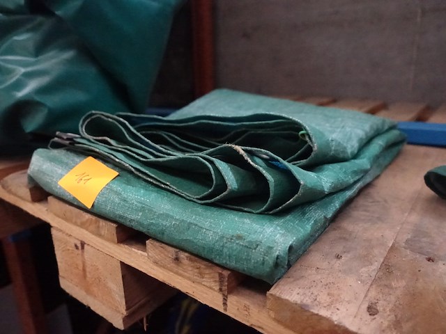 Groen afdelzeil 1,80m x 2,80m - afbeelding 4 van  4