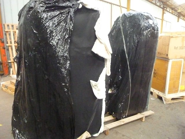 Groene fluwelen panoramische bank - afbeelding 5 van  13