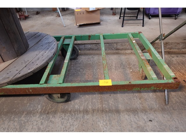 Groene platte kar 1,60m x 80 cm - afbeelding 4 van  4