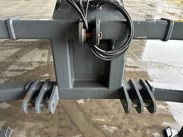 Groeneveldt grijpers - 2011 - sleeptang - boomgrijper - sleeptang - afbeelding 3 van  13