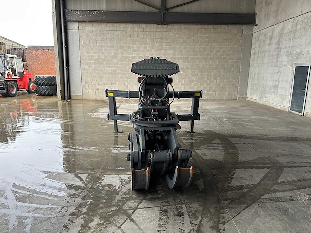 Groeneveldt grijpers - 2011 - sleeptang - boomgrijper - sleeptang - afbeelding 13 van  13