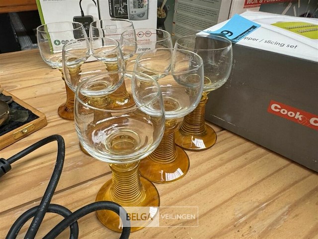 Groetensnijder + 7 wijnglaasjes - afbeelding 3 van  4