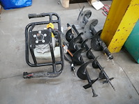 Grondboormachine op benzine powerplus - afbeelding 1 van  5