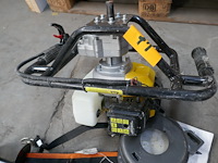 Grondboormachine op benzine powerplus - afbeelding 3 van  5