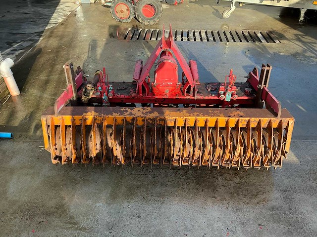 Grondfrees met aandrukrol grondfrees - afbeelding 10 van  15