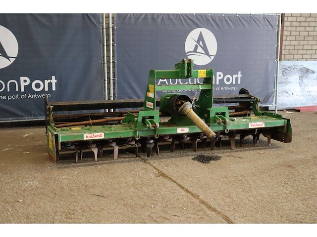 Grondfrees terranova erpice dc 3000 2008 - afbeelding 1 van  1