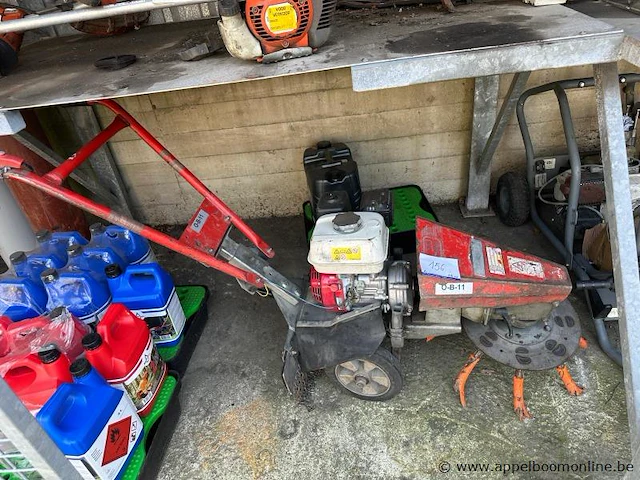 Grondfrees timos mug, met honda benzinemotor, inclusief freestanden - afbeelding 1 van  4