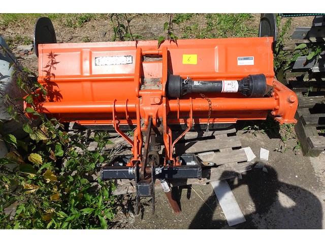 Grondfress kubota - afbeelding 3 van  11