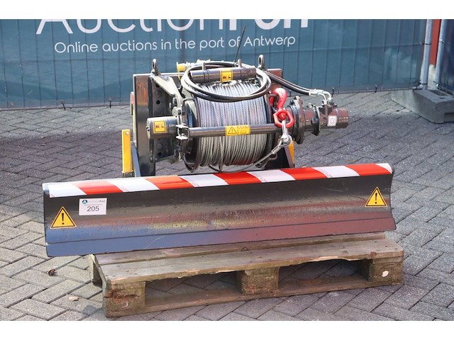 Grondkabellier met giant opname - afbeelding 1 van  1