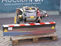 Grondkabellier met giant opname - afbeelding 1 van  1