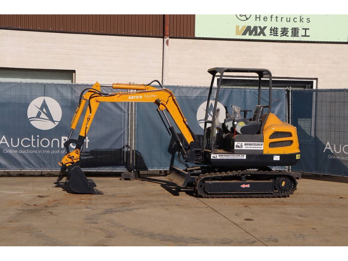 Grondverzet - graafmachines - wielladers - minigravers - uitrusting