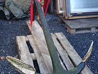 Groot anker op palet - afbeelding 1 van  3