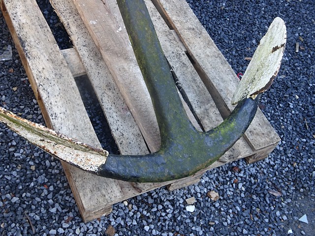 Groot anker op palet - afbeelding 3 van  3