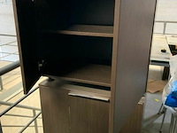 Groot directiebureel combinatie met bijhorende kasten en ladeblok. - afbeelding 6 van  6