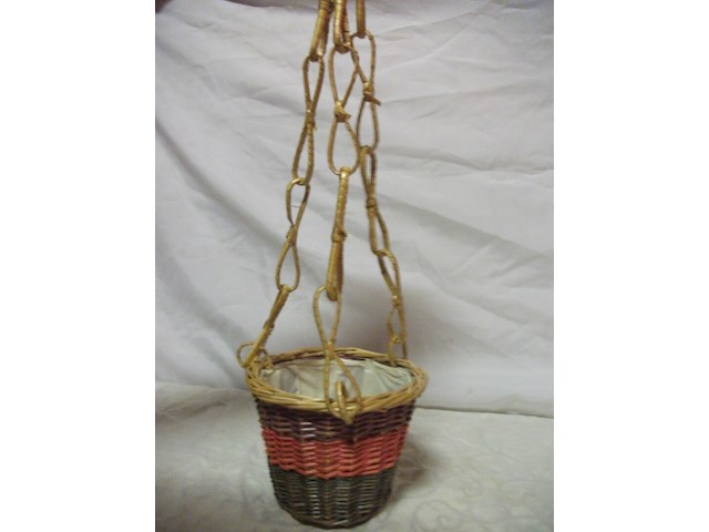 Groot karton 144 rieten hangmandjes - afbeelding 1 van  2