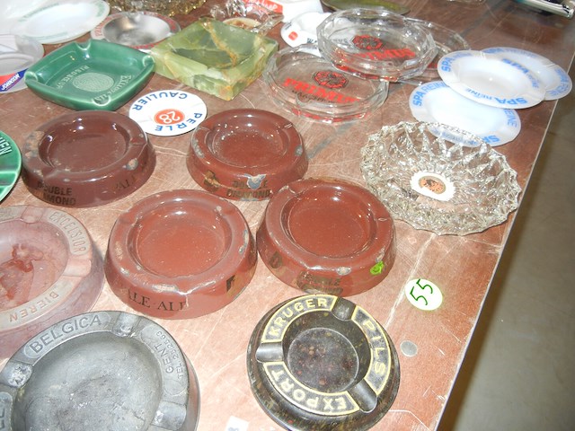 Groot lot asbakken - afbeelding 5 van  5