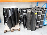 Groot lot asfalt - afbeelding 1 van  8