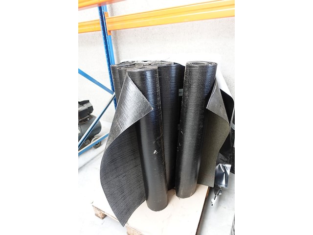 Groot lot asfalt - afbeelding 6 van  8