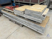 Groot lot bekistingspanelen en toebehoren - afbeelding 3 van  7