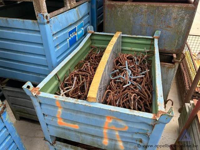 Groot lot bekistingspanelen en toebehoren - afbeelding 5 van  7