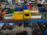 Groot lot bouten, moeren en vloten - afbeelding 1 van  18