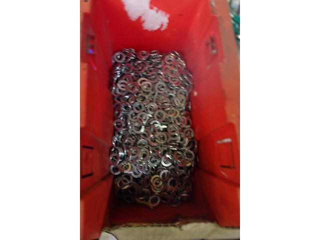 Groot lot bouten, moeren en vloten - afbeelding 17 van  18