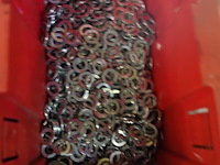 Groot lot bouten, moeren en vloten - afbeelding 17 van  18