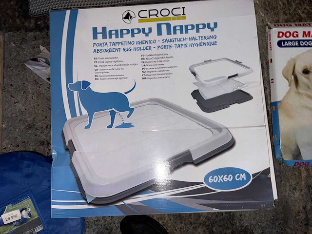 Groot lot dierenbenodigdheden (stopzetting) - afbeelding 7 van  196