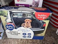 Groot lot dierenbenodigdheden (stopzetting) - afbeelding 16 van  196