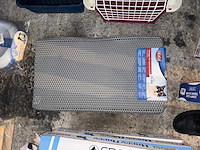 Groot lot dierenbenodigdheden (stopzetting) - afbeelding 17 van  196