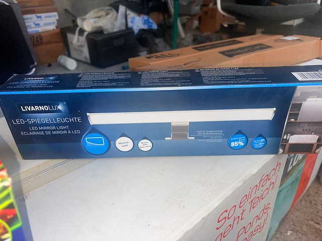 Groot lot dierenbenodigdheden (stopzetting) - afbeelding 34 van  196