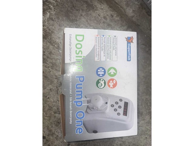 Groot lot dierenbenodigdheden (stopzetting) - afbeelding 55 van  196