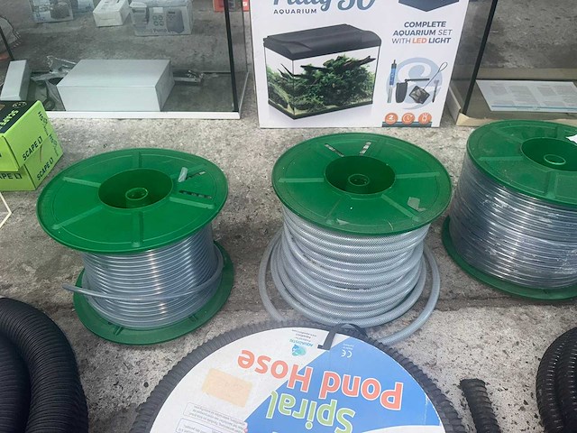 Groot lot dierenbenodigdheden (stopzetting) - afbeelding 80 van  196