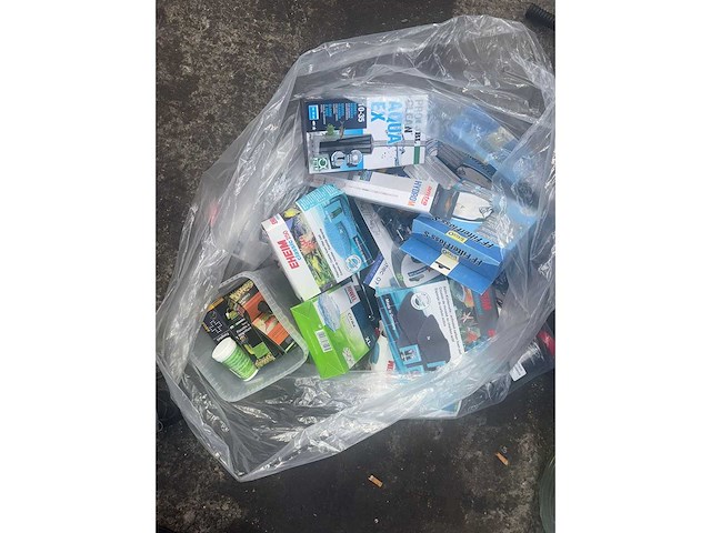 Groot lot dierenbenodigdheden (stopzetting) - afbeelding 92 van  196