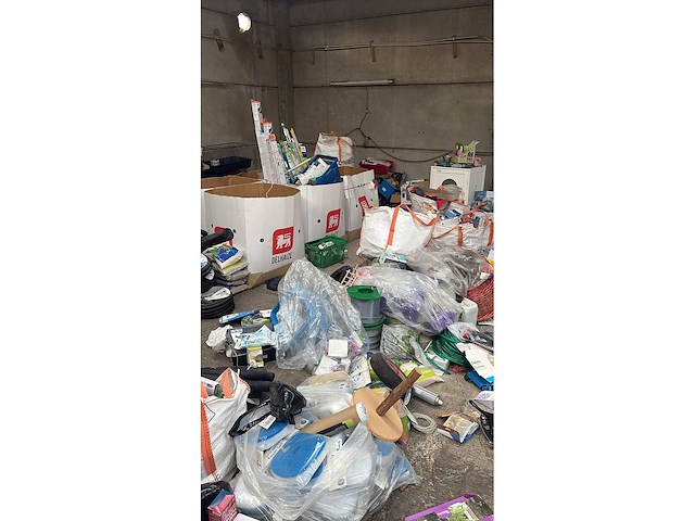 Groot lot dierenbenodigdheden (stopzetting) - afbeelding 93 van  196