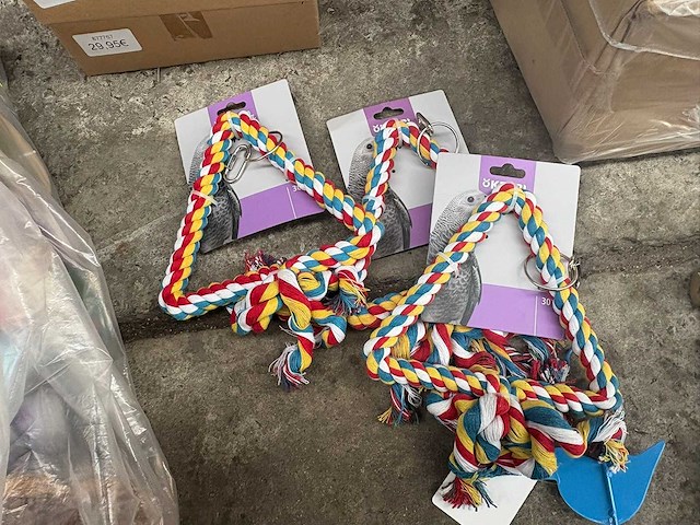 Groot lot dierenbenodigdheden (stopzetting) - afbeelding 98 van  196