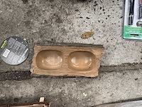 Groot lot dierenbenodigdheden (stopzetting) - afbeelding 102 van  196