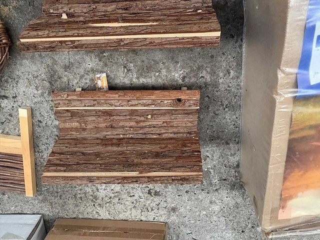 Groot lot dierenbenodigdheden (stopzetting) - afbeelding 104 van  196