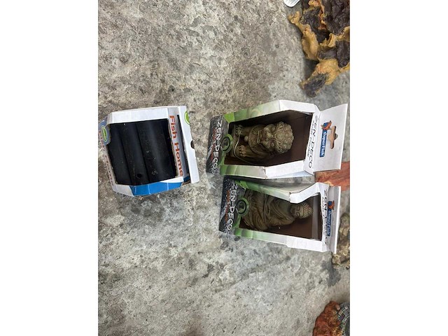 Groot lot dierenbenodigdheden (stopzetting) - afbeelding 118 van  196