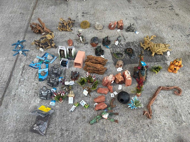 Groot lot dierenbenodigdheden (stopzetting) - afbeelding 127 van  196