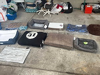 Groot lot dierenbenodigdheden (stopzetting) - afbeelding 155 van  196