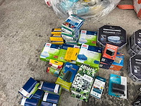 Groot lot dierenbenodigdheden (stopzetting) - afbeelding 167 van  196