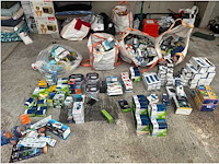 Groot lot dierenbenodigdheden (stopzetting) - afbeelding 16 van  33