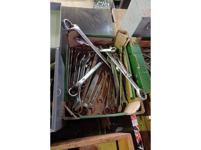 Groot lot divers materiaal - afbeelding 23 van  33