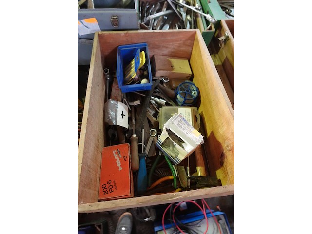 Groot lot divers materiaal - afbeelding 24 van  33